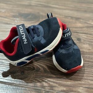 🌻 Navy Blue Nautica light up toddler Boy Size 7 tennis Shoes